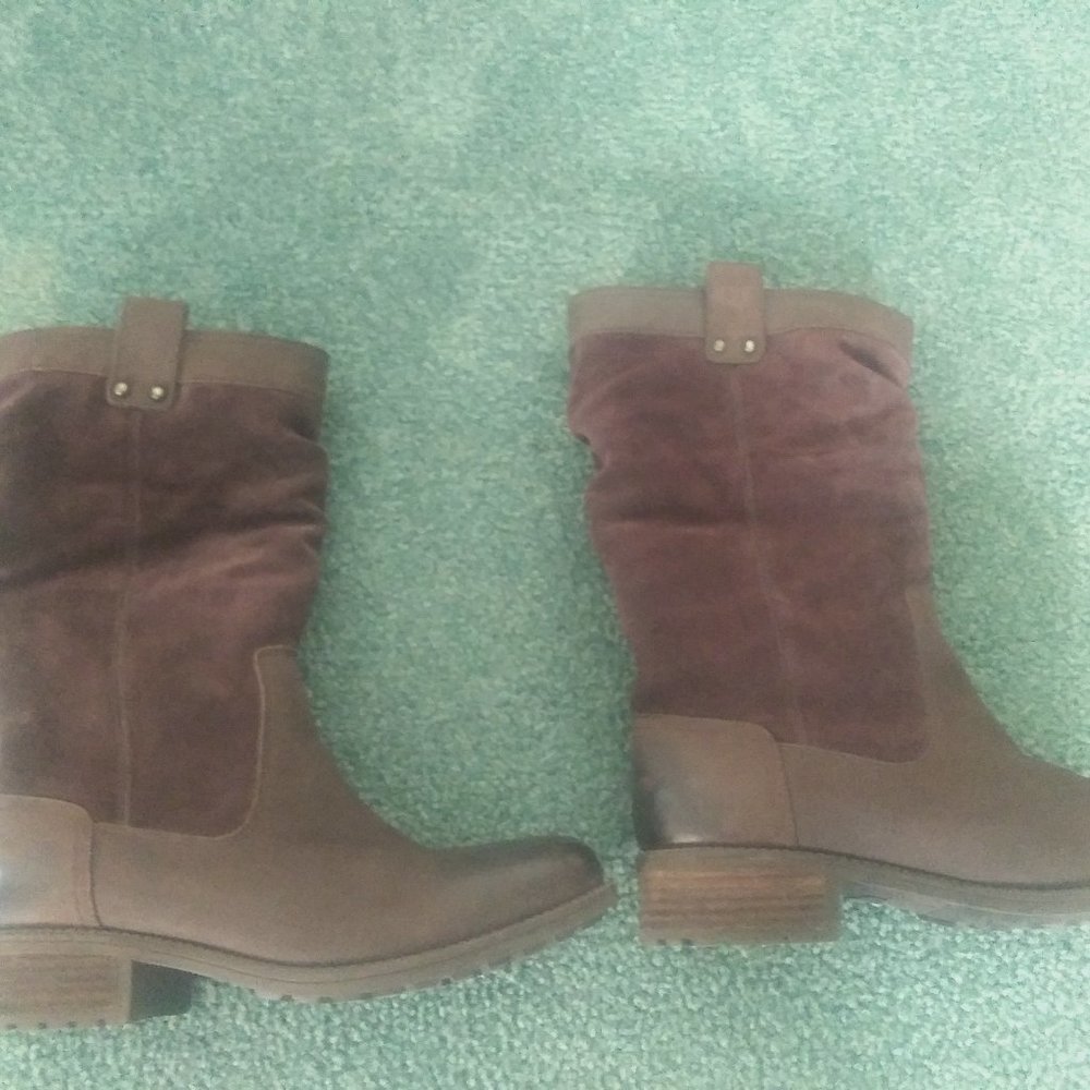 UGG Boots- Australia Bruckner Brown Water Resistant US Size 8